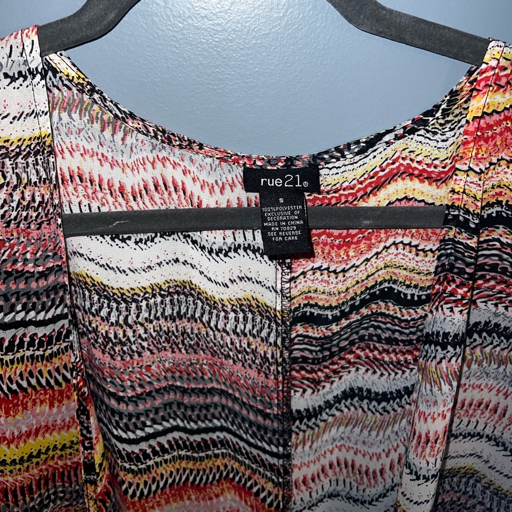 3FOR$10 Rue 21 kimono - Picture 2 of 3